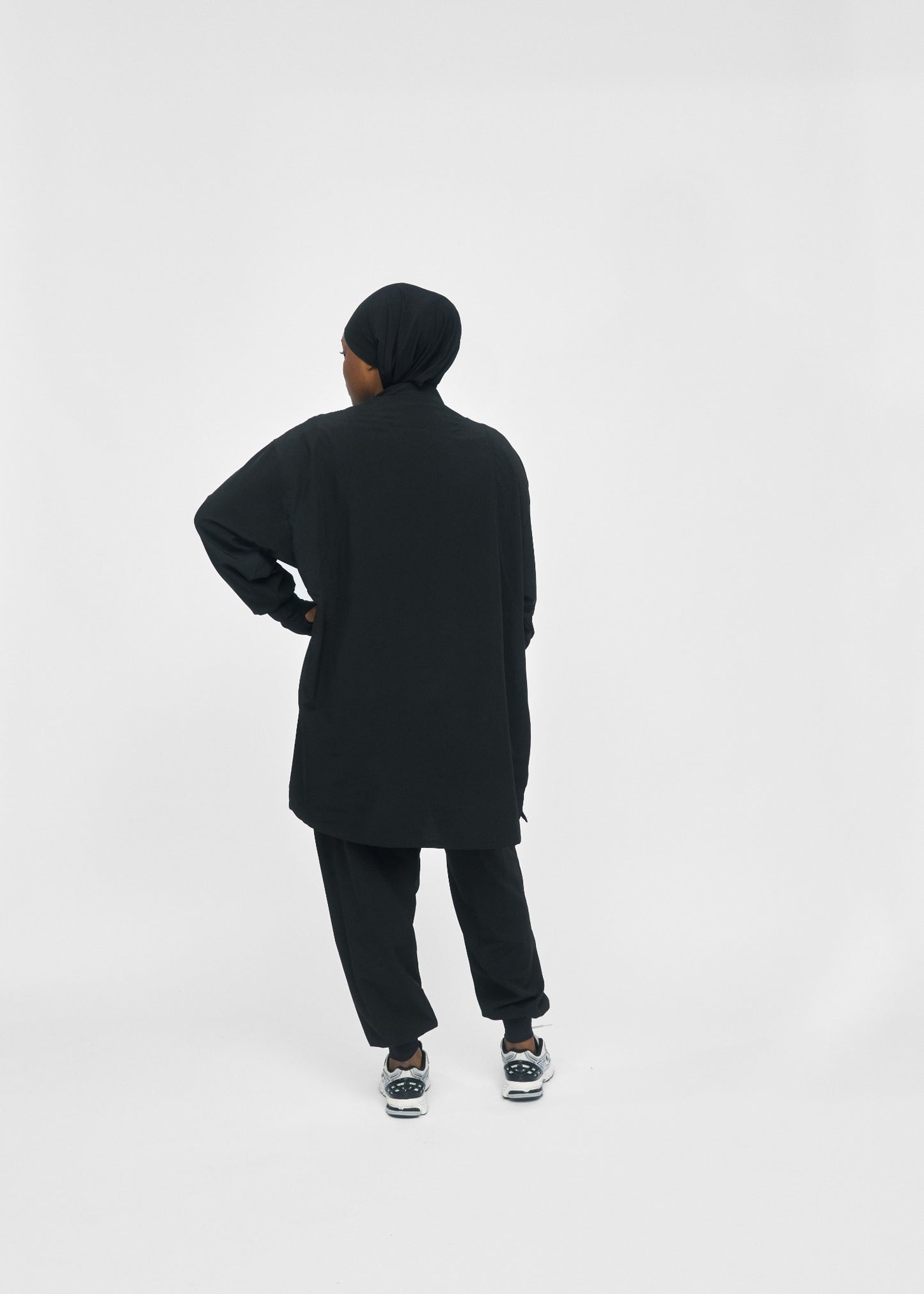 TOP ESSENTIAL 2.0, couleur SHADOW