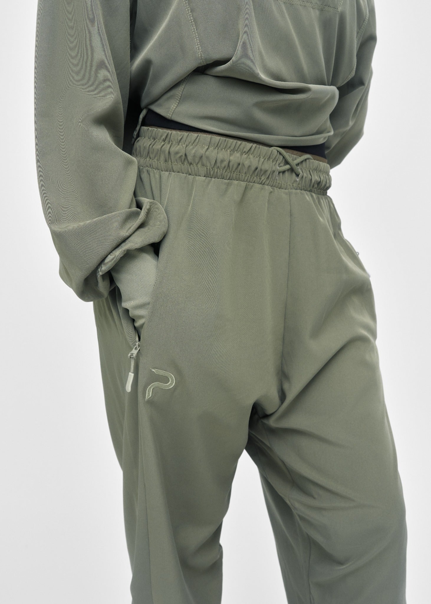 JOGGER ESSENTIAL 2.0 - coloris SAGE